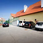 Lahofer Otel Znojmo