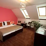 Lahofer Otel Znojmo