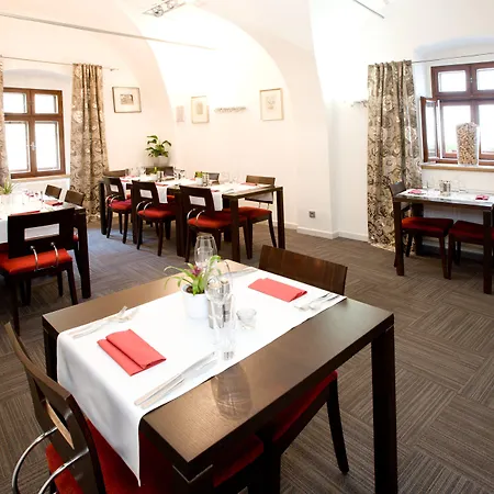 Lahofer 3* Znojmo