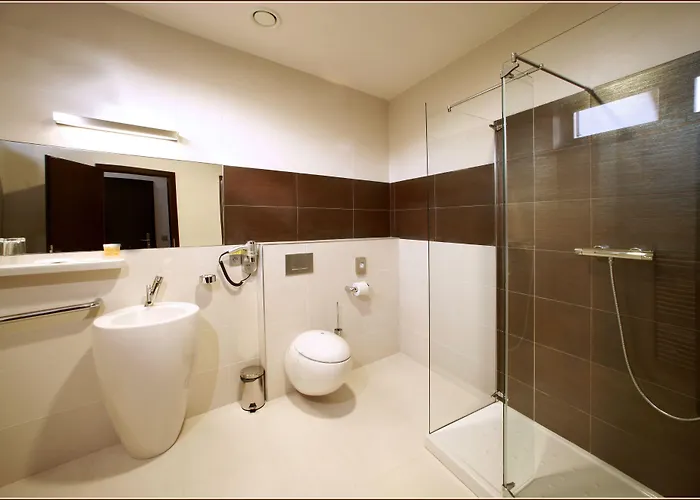 Hotell Lahofer 3*