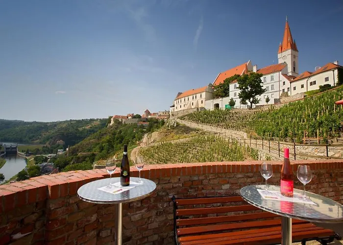Hotell Lahofer 3*